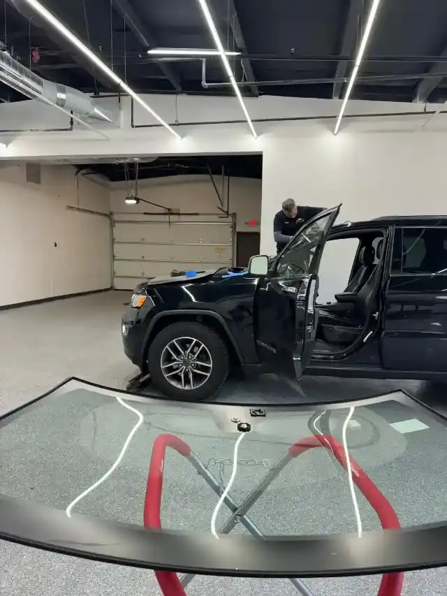 Auto  GlassvReplacement by obad 