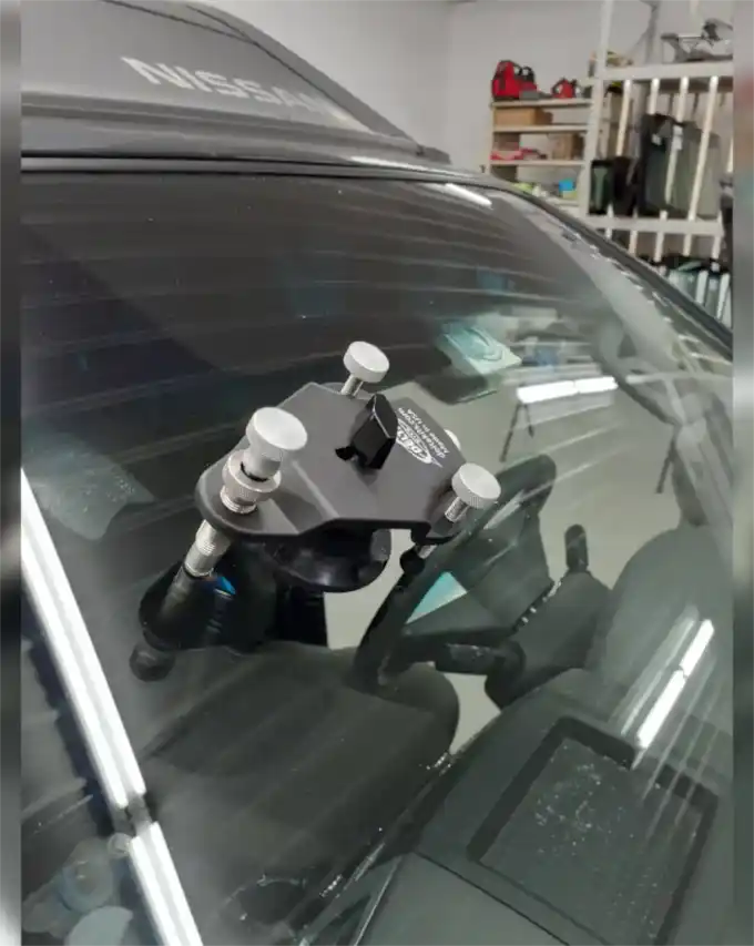 Rock Chip Glass Repair by obad 